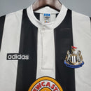 camisa-camiseta-newcastle-united-adidas-brown-ale-versao-versao-torcedor-masculina-95-97-home-casa-i-principal-1-preta-branca-preto-branco-retro-retro_10