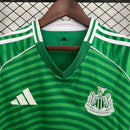 camisa-camiseta-newcastle-united-adidas-sela-versao-torcedor-masculina-25-26-away-fora-ii-secundaria-2-verde-branca-branco_7