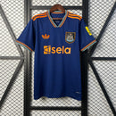 camisa-camiseta-newcastle-united-adidas-sela-versao-torcedor-masculina-25-26-third-away-fora-iii-terceira-3-azul-laranja_1