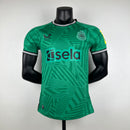 camisa-camiseta-newcastle-united-castore-sela-versao-versao-jogador-masculina-23-24-away-fora-ii-secundaria-2-preta-branca-preto-branco-verde_1