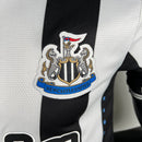 camisa-camiseta-newcastle-united-castore-sela-versao-versao-jogador-masculina-23-24-home-casa-i-principal-1-preta-branca-preto-branco_9