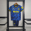 camisa-camiseta-newcastle-united-castore-sela-versao-versao-torcedor-conjunto-infantil-shorts-23-24-third-away-fora-iii-terceira-3-preta-branca-preto-branco-azul-amarela-amarelo_1