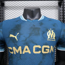 camisa-camiseta-olympique-marseille-puma-cmacgm-versao-versao-jogador-masculina-24-25-away-fora-ii-secundaria-2-azul-dourada-dourado_10
