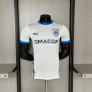 camisa-camiseta-olympique-marseille-puma-cmacgm-versao-versao-jogador-masculina-24-25-home-casa-i-principal-1-azul-branca-branco_1