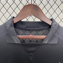 camisa-camiseta-olympique-marseille-puma-cmacgm-versao-versao-torcedor-masculina-24-25-edicao-edicao-especial-preta-preto-branca-branco-azul_4