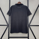 camisa-camiseta-olympique-marseille-puma-cmacgm-versao-versao-torcedor-masculina-24-25-edicao-edicao-especial-preta-preto-branca-branco-azul_5