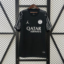 camisa-camiseta-paris-saint-germain-psg-jordan-qatar-airways-versao-versao-torcedor-masculina-25-26-edicao-edicao-especial-preta-preto-branca-branco_1
