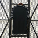 camisa-camiseta-paris-saint-germain-psg-jordan-qatar-airways-versao-versao-torcedor-masculina-25-26-edicao-edicao-especial-preta-preto-branca-branco_2