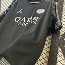 camisa-camiseta-paris-saint-germain-psg-jordan-qatar-airways-versao-versao-torcedor-masculina-25-26-edicao-edicao-especial-preta-preto-branca-branco_7
