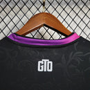 camisa-camiseta-paris-saint-germain-psg-nike-versao-versao-torcedor-masculina-24-25-edicao-edicao-especial-preta-roxo-roxa-preto_1_56817602-3845-4f48-9a90-855ffef5a08a
