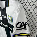 camisa-camiseta-parma-prometeon-puma-admiral-versao-torcedor-masculina-25-26-home-casa-i-principal-1-preta-preto-branca-branco-amarela-amarelo_4