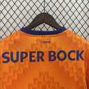 camisa-camiseta-porto-nb-new-balance-betano-versao-versao-torcedor-masculina-24-25-away-fora-ii-secundaria-2-azul-laranja_4