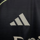 camisa-camiseta-real-madrid-adidas-emirates-fly-better-versao-torcedor-masculina-25-26-away-fora-ii-secundaria-2-branca-branco-preta-preto-amarela-amarelo-verde_3
