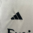camisa-camiseta-real-madrid-adidas-emirates-fly-better-versao-versao-torcedor-conjunto-infantil-shorts-24-25-home-casa-i-principal-1-preta-branca-preto-branco-kylian-mbappe_3