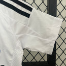 camisa-camiseta-real-madrid-adidas-emirates-fly-better-versao-versao-torcedor-conjunto-infantil-shorts-24-25-home-casa-i-principal-1-preta-branca-preto-branco-kylian-mbappe_6