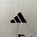 camisa-camiseta-real-madrid-adidas-emirates-fly-better-versao-versao-torcedor-feminina-24-25-home-casa-i-principal-1-preta-branca-preto-branco-kylian-mbappe_1