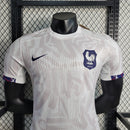camisa-camiseta-selecao-selecao-francesa-franca-franca-nike-versao-versao-jogador-masculina-23-24-away-fora-ii-secundaria-2-azul-branca-branco-vermelha-vermelho_10