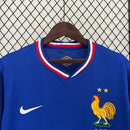 camisa-camiseta-selecao-selecao-francesa-franca-franca-nike-versao-versao-torcedor-masculina-24-25-home-casa-i-principal-1-azul-branca-branco-vermelha-vermelho_4