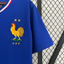 camisa-camiseta-selecao-selecao-francesa-franca-franca-nike-versao-versao-torcedor-masculina-24-25-home-casa-i-principal-1-azul-branca-branco-vermelha-vermelho_7