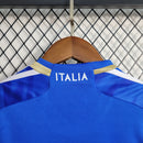 camisa-camiseta-selecao-selecao-italiana-italia-italia-adidas-versao-versao-torcedor-conjunto-infantil-shorts-23-24-home-casa-i-principal-1-azul-verde-vermelha-vermelho-branca-branco_60754ba5-bc0c-4208-b4f7-e582a039e07f