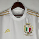camisa-camiseta-selecao-selecao-italiana-italia-italia-adidas-versao-versao-torcedor-masculina-23-24-comemorativa-125-anos-azul-verde-vermelha-vermelho-branca-branco-dourada-dourado_3