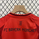 camisa-camiseta-shorts-bayern-munchen-adidas-T-versao-versao-torcedor-conjunto-infantil-kids-24-25-home-casa-i-principal-1-vermelha-vermelho-preta-preto_8