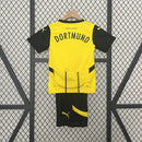 camisa-camiseta-shorts-borussia-dortmund-puma-1_1-versao-versao-torcedor-conjunto-infantil-kids-24-25-home-casa-i-principal-1-amarela-amarelo-preta-preto_9