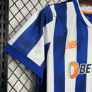 camisa-camiseta-shorts-porto-nb-new-balance-betano-versao-versao-torcedor-conjunto-infantil-kids-24-25-home-casa-i-principal-1-azul-branca-branco-laranja_2