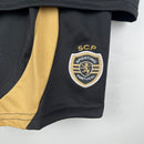 camisa-camiseta-sporting-lisboa-nike-betano-super-bock-versao-versao-torcedor-conjunto-infantil-shorts-23-24-third-away-fora-iii-terceira-3-amarela-preta-preto-amarelo-dourado-dourada_777e2172-0a94-4007-9a4d-3caa9d13923f
