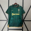 camisa-camiseta-sporting-lisboa-nike-betano-super-bock-versao-versao-torcedor-masculina-24-25-edicao-edicao-especial-verde-branco-branca-preta-preto-dourada-dourado_1