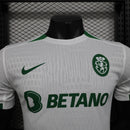camisa-camiseta-sporting-lisboa-nike-betano-versao-versao-jogador-masculina-24-25-away-fora-ii-secundaria-2-verde-branca-branco_9