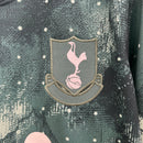 camisa-camiseta-spurs-tottenham-hotspurs-nike-aia-versao-versao-torcedor-masculina-24-25-third-away-fora-iii-terceira-3-verde-branca-branco-galaxia-galaxia_4