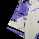 camisa-camiseta-tigres-UANL-adidas-cemex-vertua-versao-versao-torcedor-masculina-23-24-edicao-edicao-especial-branca-branco-roxo-roxa_1