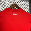 camisa-camiseta-turquia-selecao-selecao-turca-nike-versao-versao-torcedor-masculina-24-25-away-fora-ii-secundaria-2-vermelha-vermelho-branca-branco_2