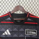 camisa-camiseta-union-berlin-adidas-versao-versao-torcedor-masculina-24-25-away-fora-ii-secundaria-2-vermelha-branco-branca-vermelho-preta-preto-cinza_4