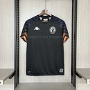 camisa-camiseta-vasco-da-gama-kappa-versao-torcedor-masculina-24-25-treino-pre-jogo-respeito-igualdade-inclusao-preta-preto-branca-branco-azul-laranja_1_5f208a4e-5160-4330-8554-290aecf8abab