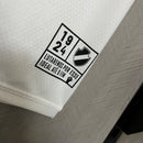 camisa-camiseta-vasco-da-gama-kappa-versao-torcedor-masculina-24-25-treino-pre-jogo-respeito-igualdade-inclusao-preta-preto-branca-branco-azul-laranja_5