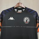 camisa-camiseta-vasco-da-gama-kappa-versao-torcedor-masculina-24-25-treino-pre-jogo-respeito-igualdade-inclusao-preta-preto-branca-branco-azul-laranja_9_26f84eba-bacd-4a8f-a7ef-b192db0c57e5
