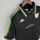 camisa-camiseta-venezia-kappa-versao-versao-torcedor-masculina-22-23-home-casa-i-principal-1-preta-preto-dourada-dourado_11