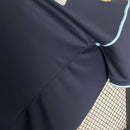 camisa-camiseta-west-ham-united-fila-dr-martens-versao-torcedor-masculina-99-01-third-away-fora-iii-terceira-3-vinho-azul-branca-branco-retro_6